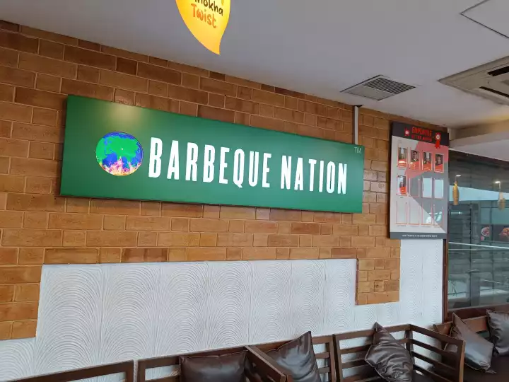 Naturals Salon