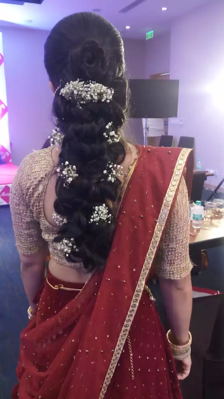 Niha Beauty Parlour