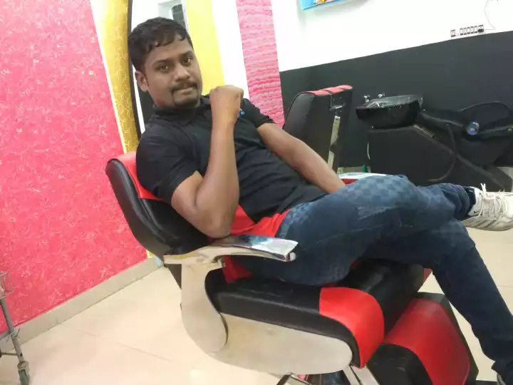 Wow Mens Beauty Parlour