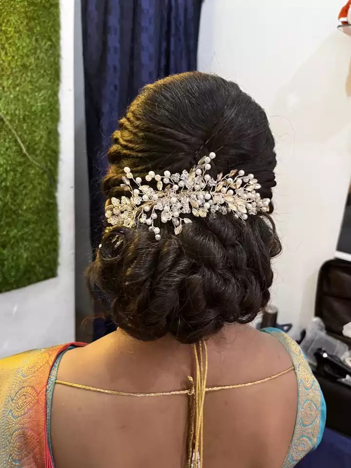 Rachana's Loreal Salon