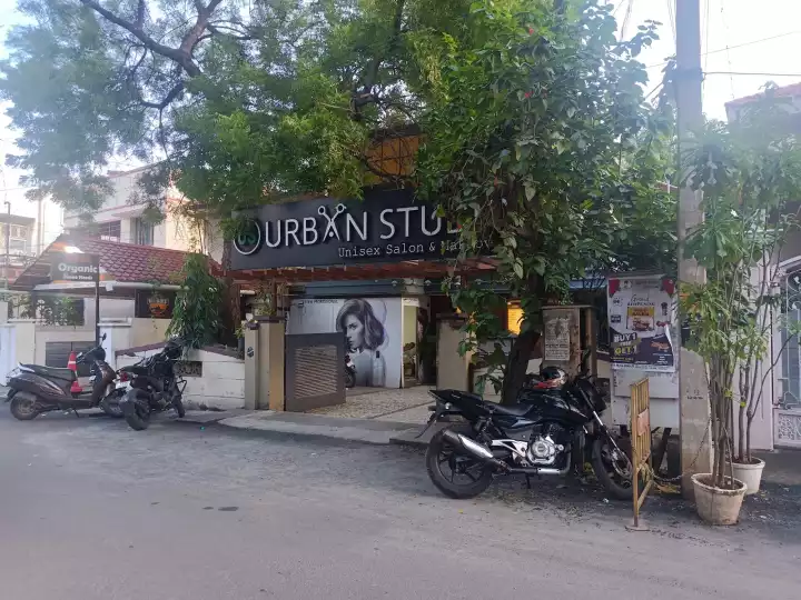 Urban Studio Unisex Salon & Makeover