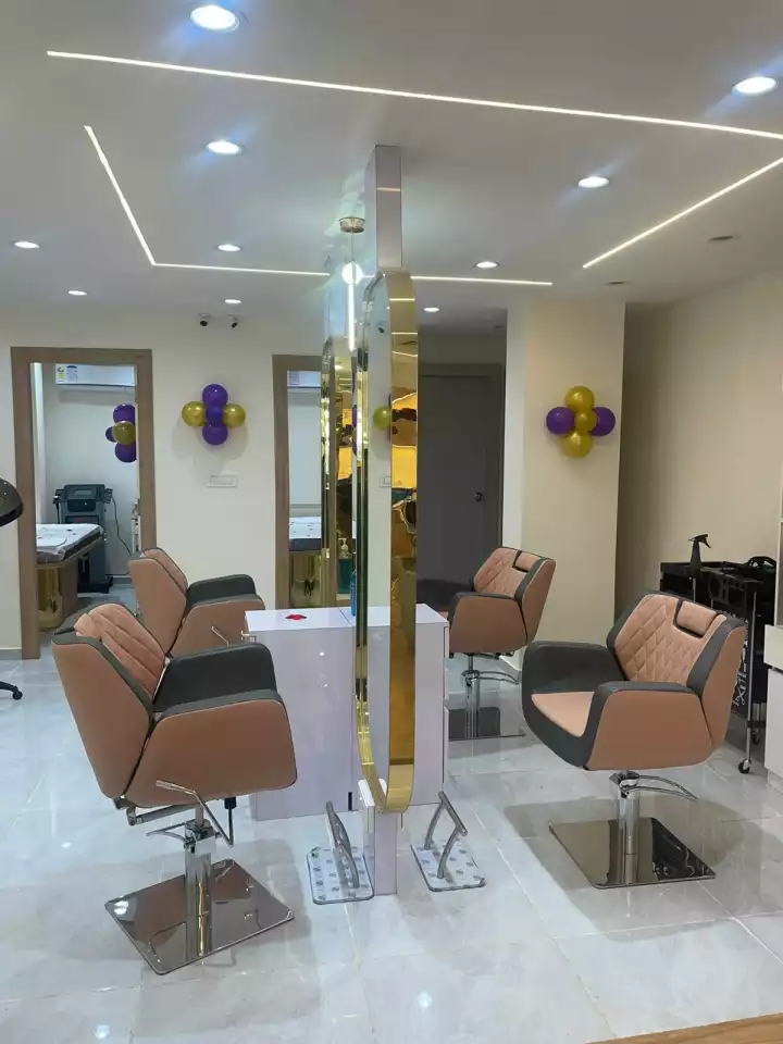 STUDIO11 Family Salon