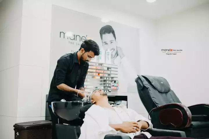 Manea The Salon