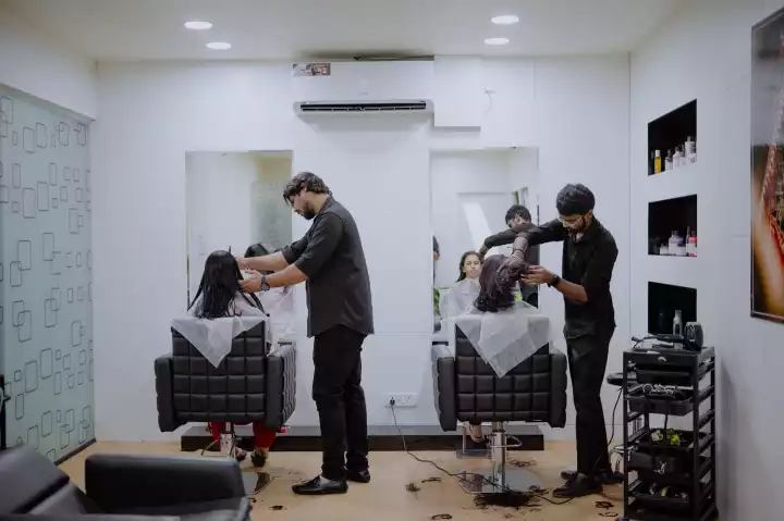 Manea The Salon