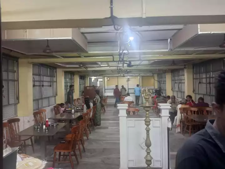 Polonia Parlour