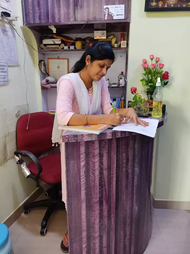 Solastaa Salon Kalyan