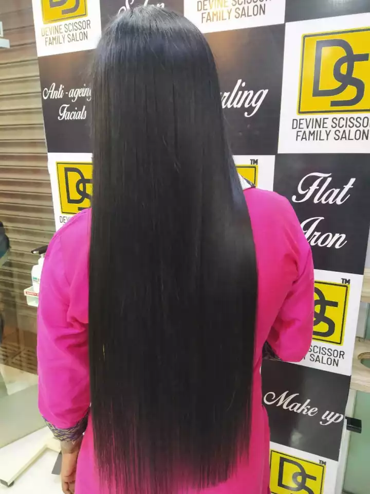 Devine Scissor Salon Spa & Academy