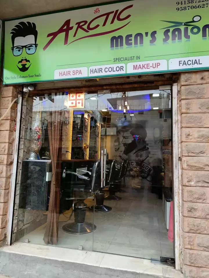 Arctic Men Salon