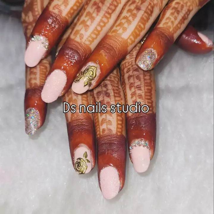 DS Nails Studio