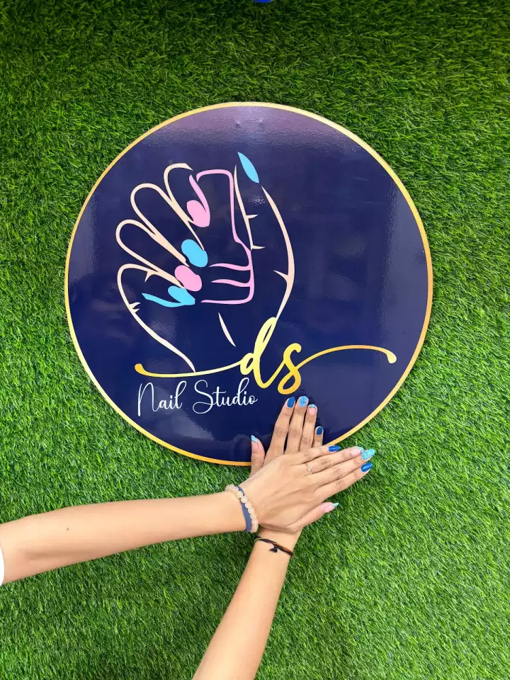 DS Nails Studio