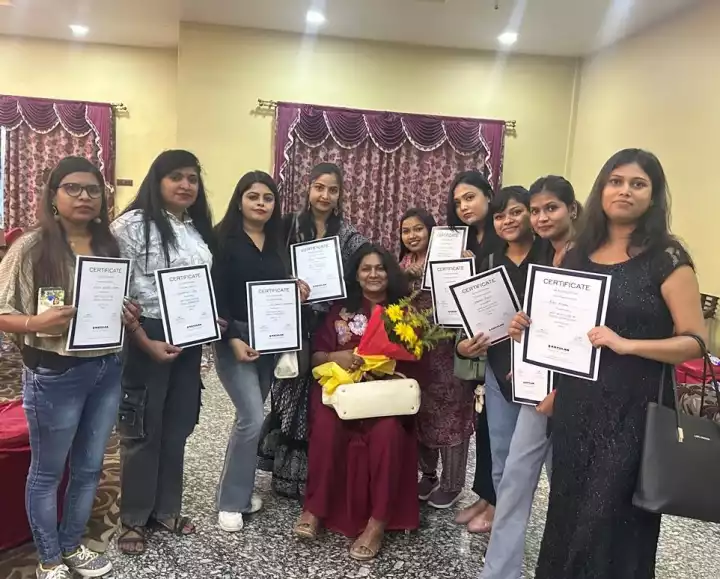 Dream World Beauty Parlour & Academy
