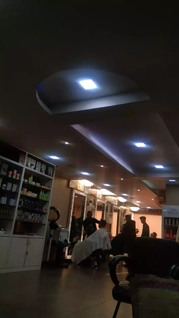 Um Studios