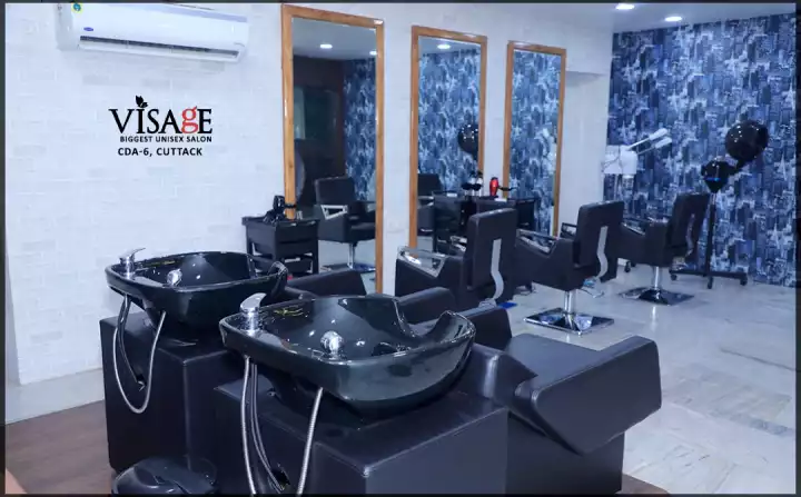 DYLAN VISAGE UNISEX HAIR SALON