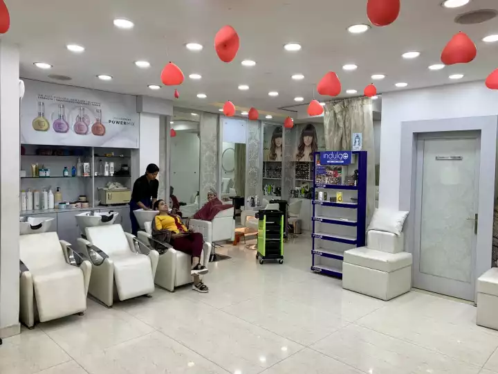 Indulge The Salon