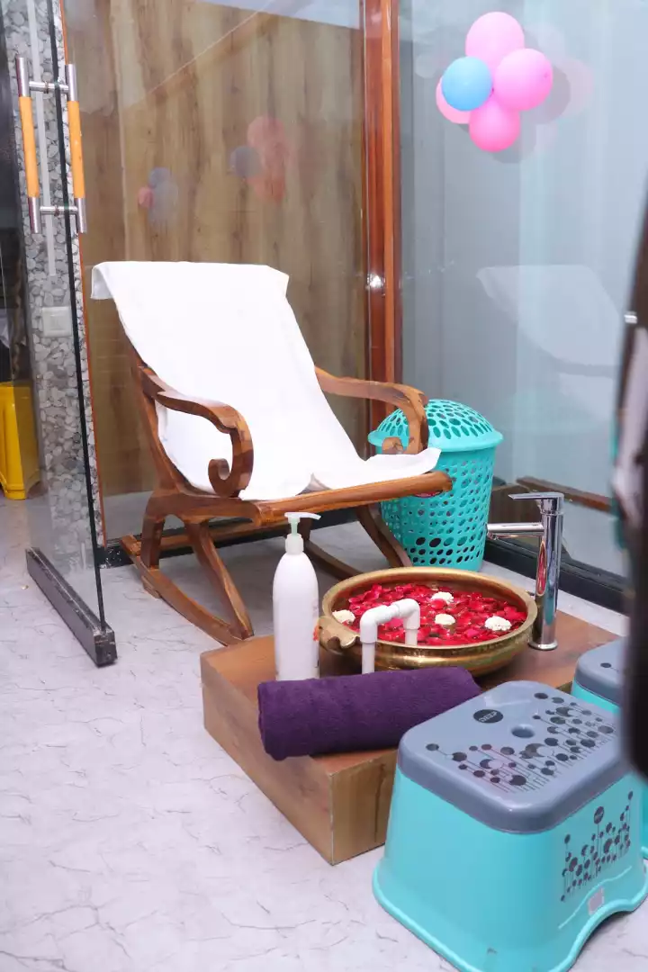 Valentin Unisex Salon