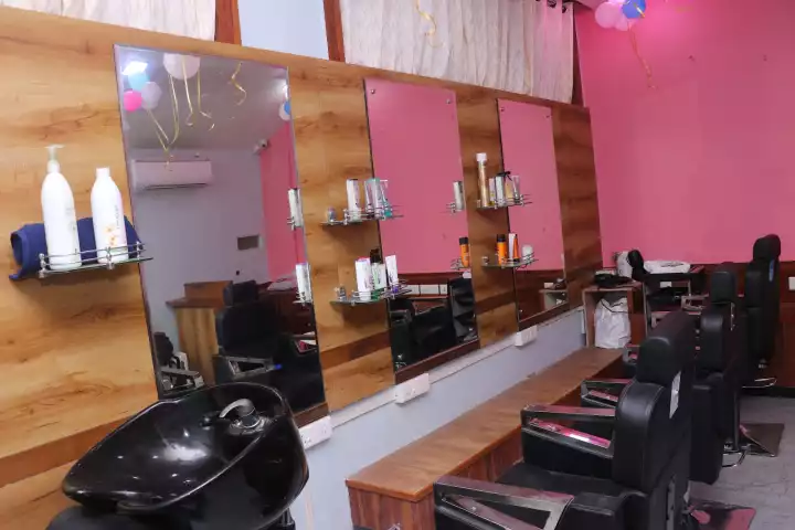 Valentin Unisex Salon