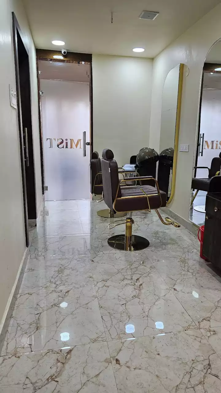 Mist Unisex Salon