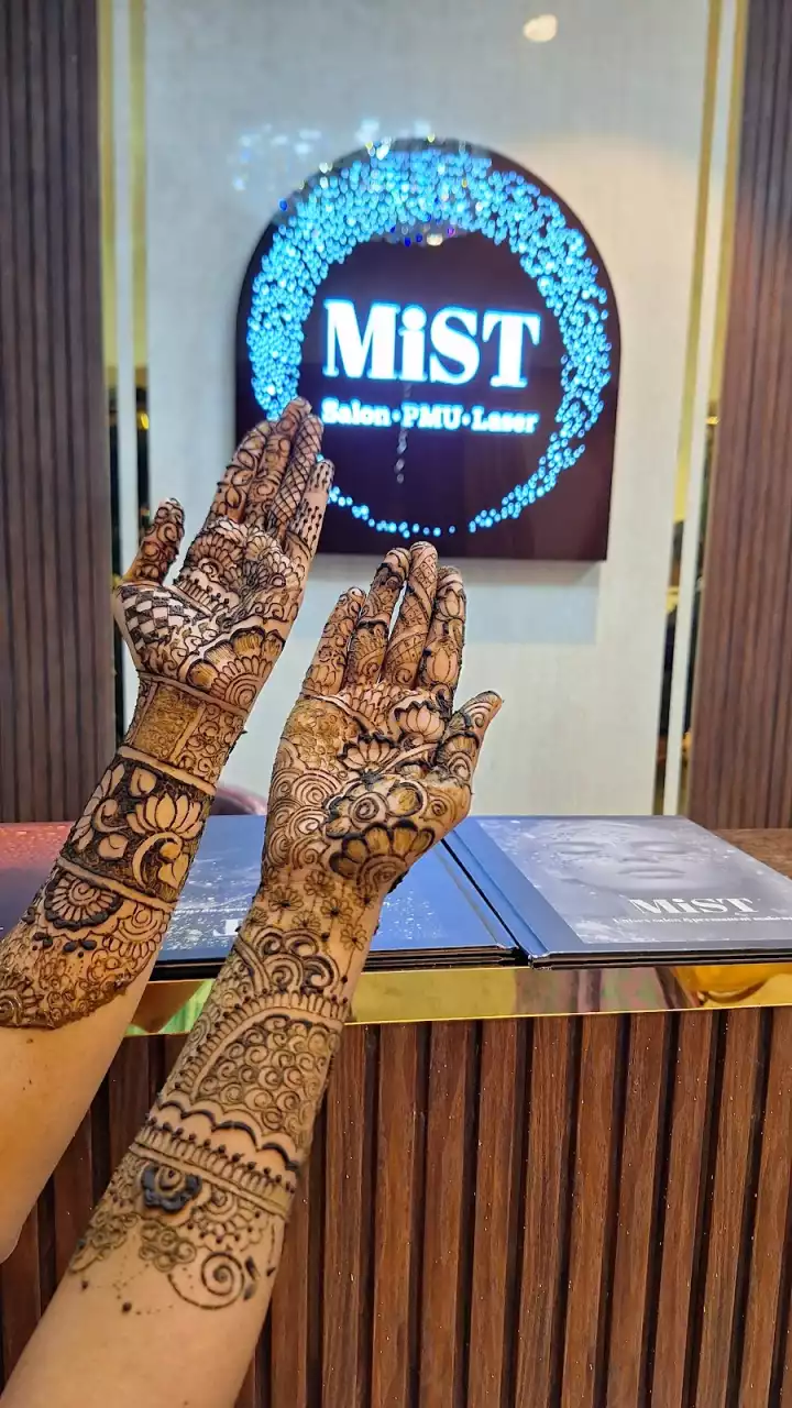 Mist Unisex Salon