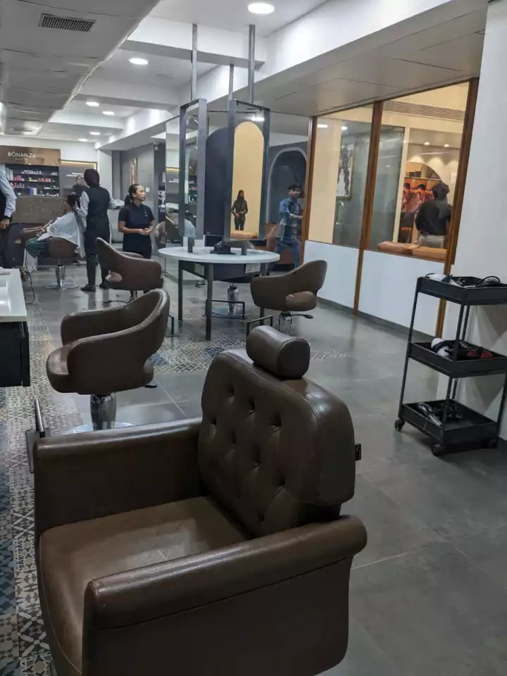 Bonanza Ladies Salon Gandhidham