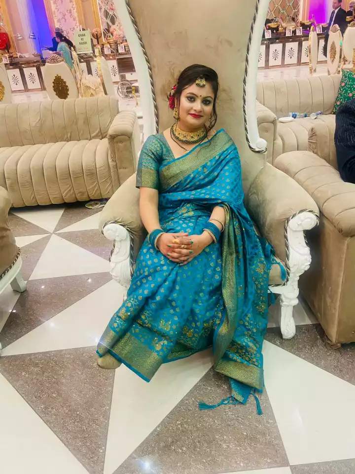 Chitra Beauty Parlour