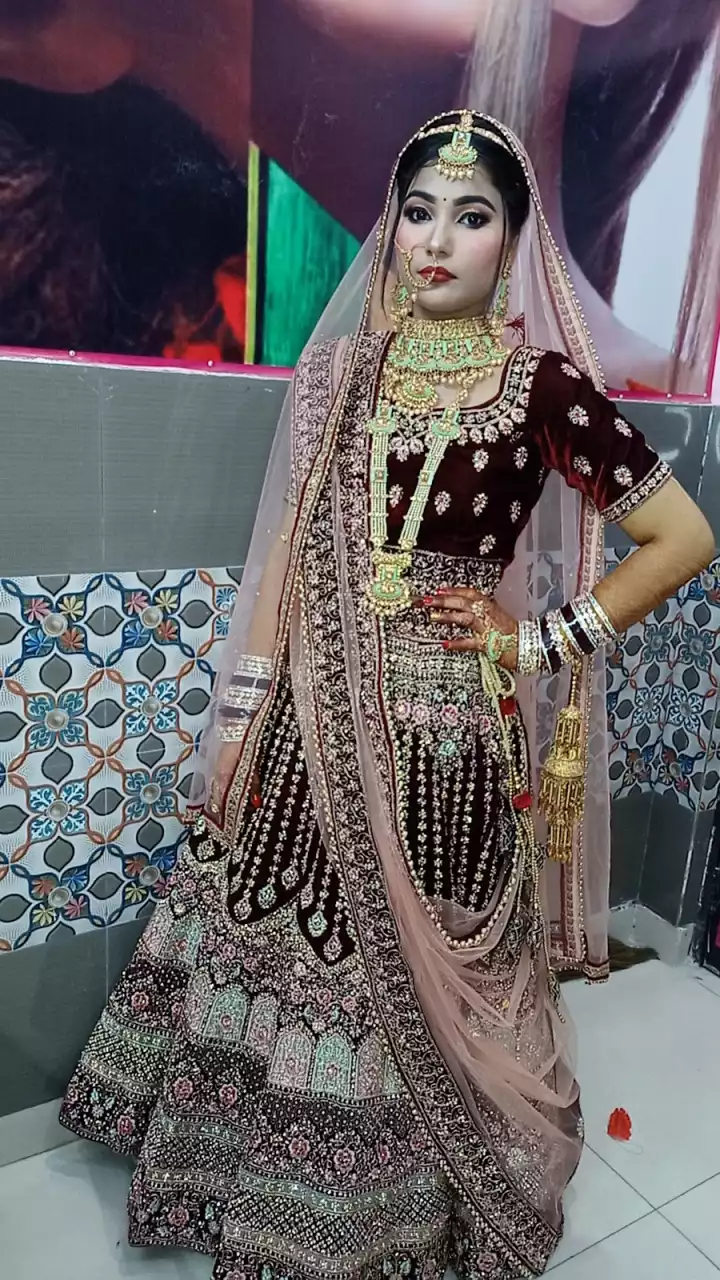 Chitra Beauty Parlour
