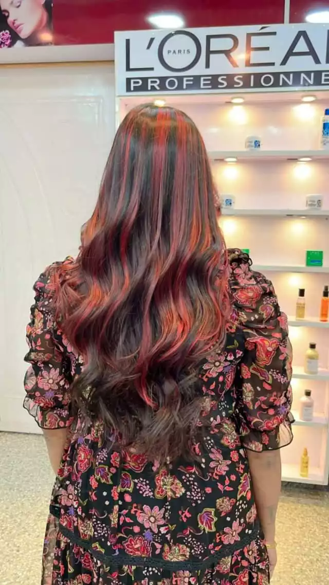 Meka Denium Unisex Salon