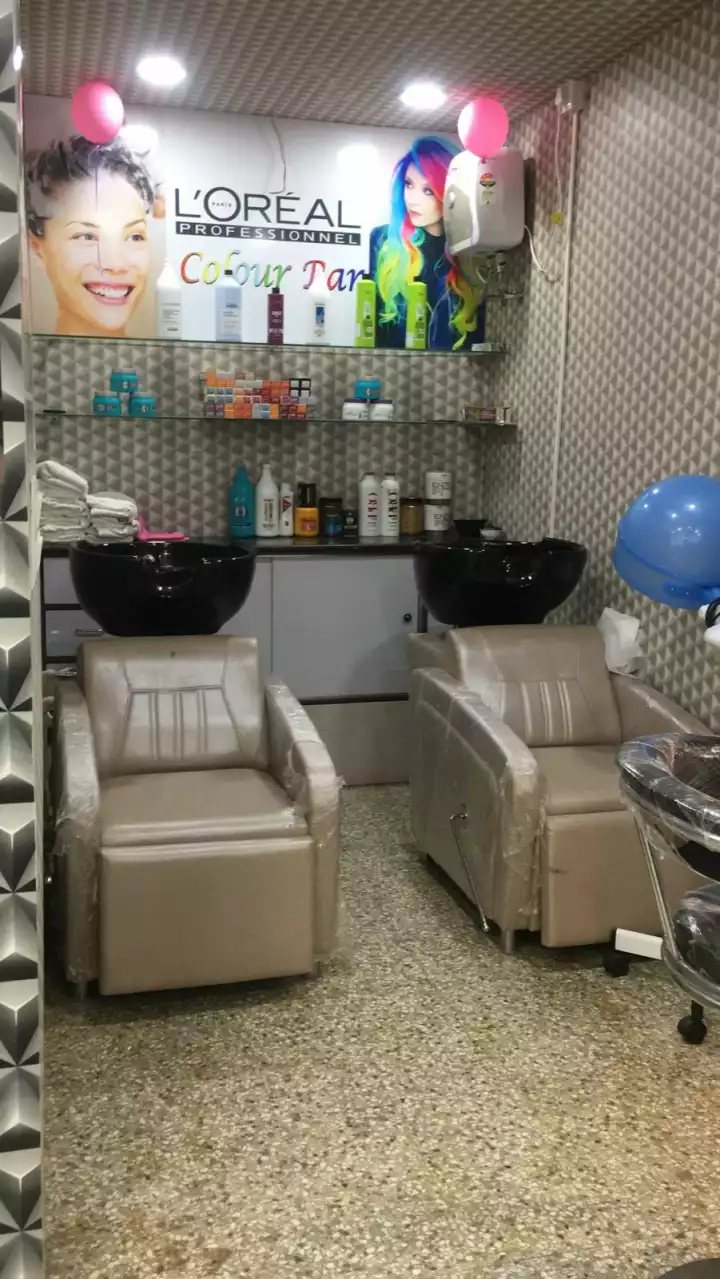 Meka Denium Unisex Salon