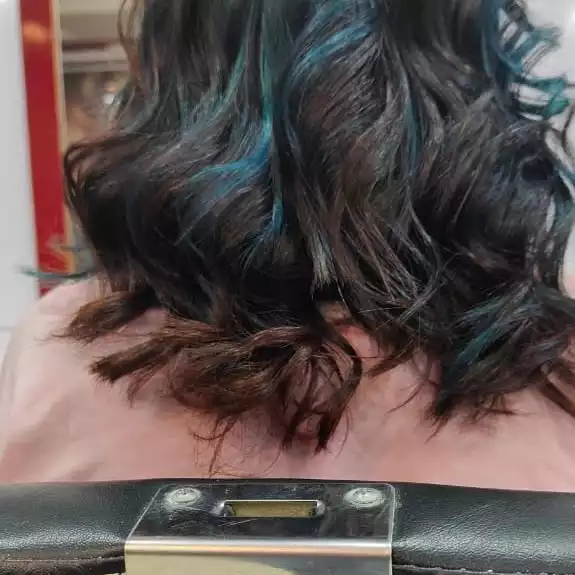 Meka Denium Unisex Salon