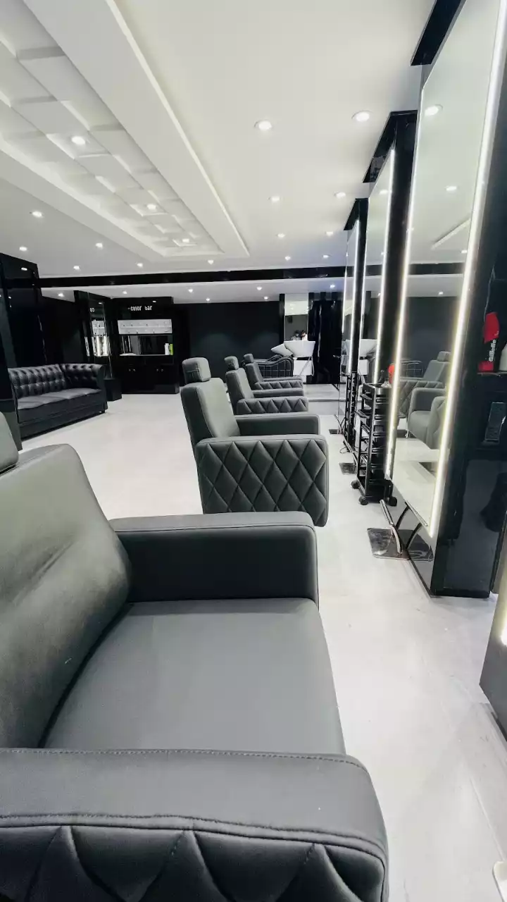 NUXE BEAUTY SALON & ACADEMY