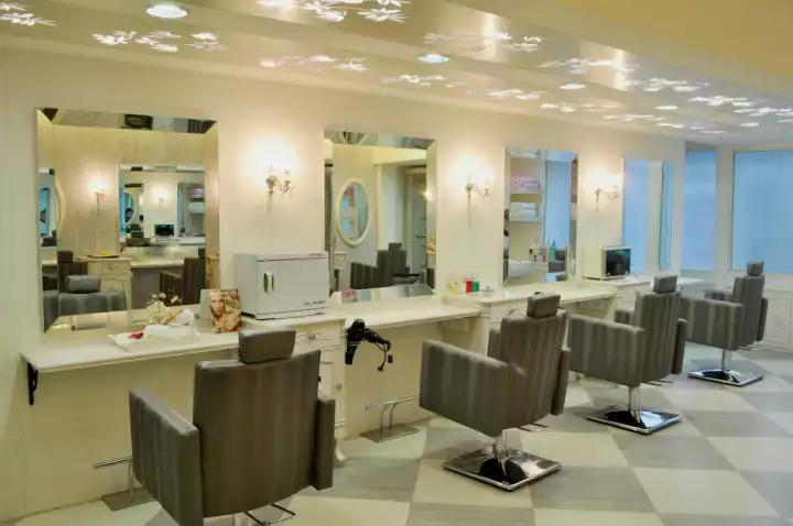 Cut & Style Salon Safdarjung Enclave