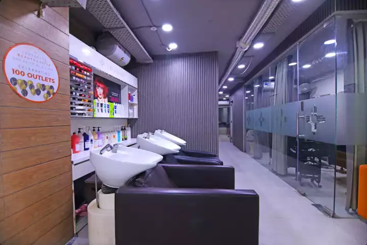 Cut & Style Salon Vasant Kunj