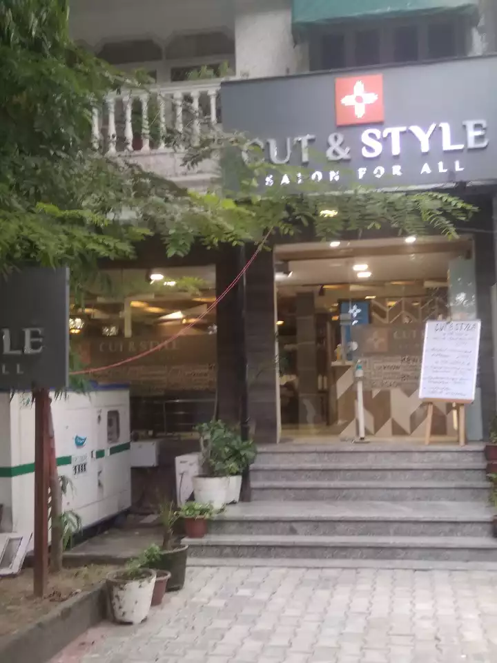 Cut & Style Salon Surajkund Road