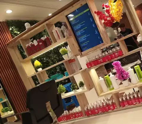 Coolcut Club Salon Rohini Sector 09