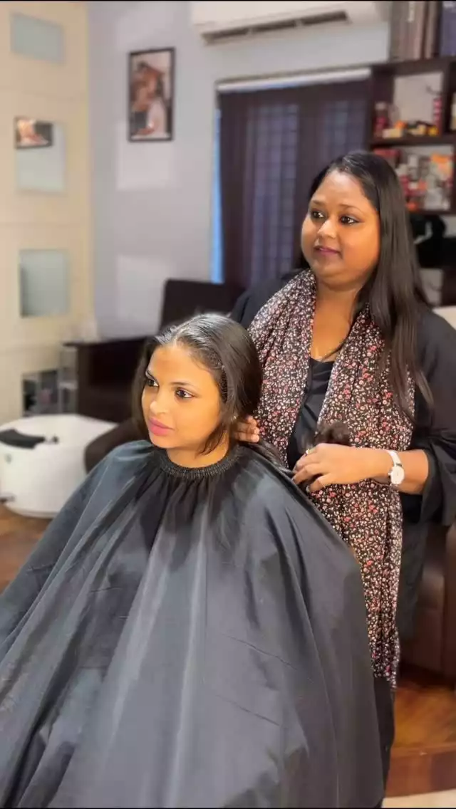 Uma Unisex Salon