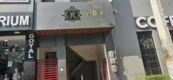 Rudra Unisex Salon