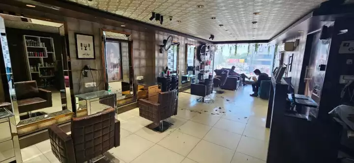 Styler unisex salon