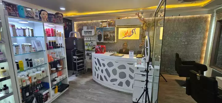 Shri Mast Luxury Unisex Salon