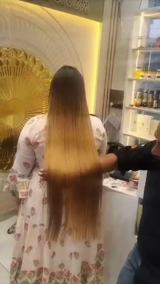 Adleys De Salon