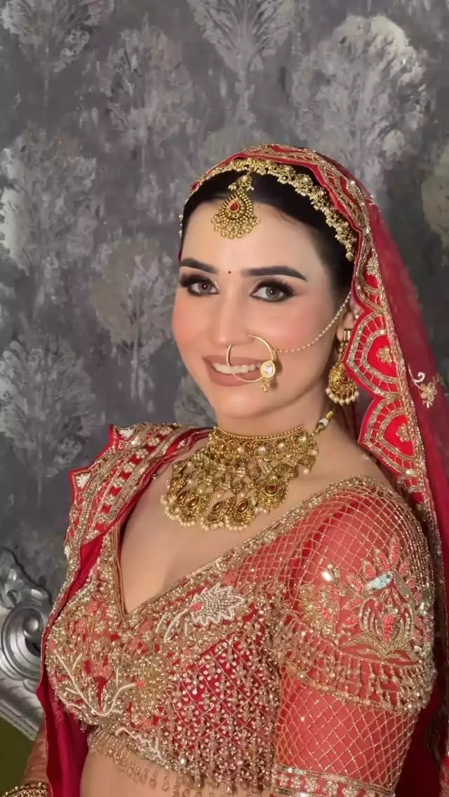 Sunny singh makeup artist