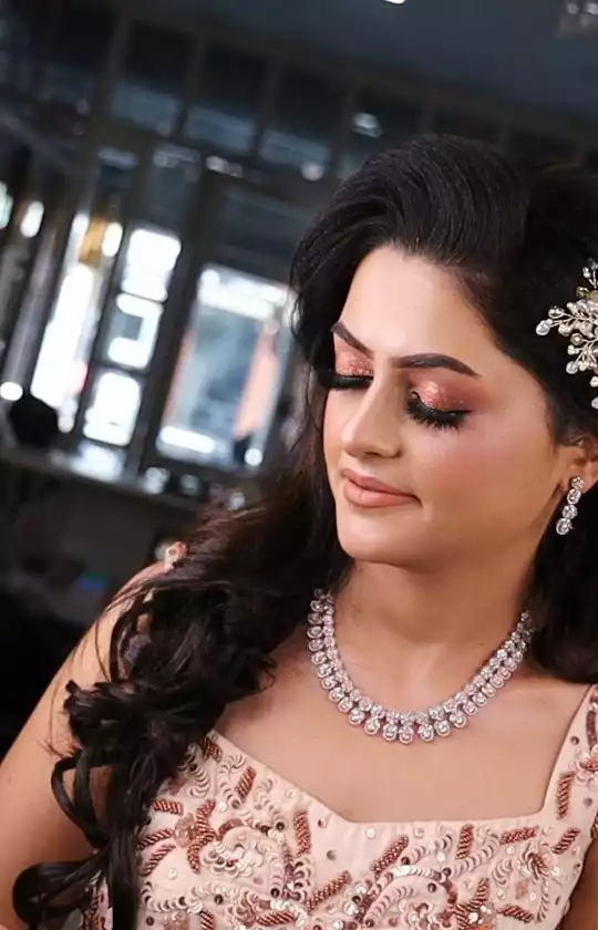Sunny singh makeup artist