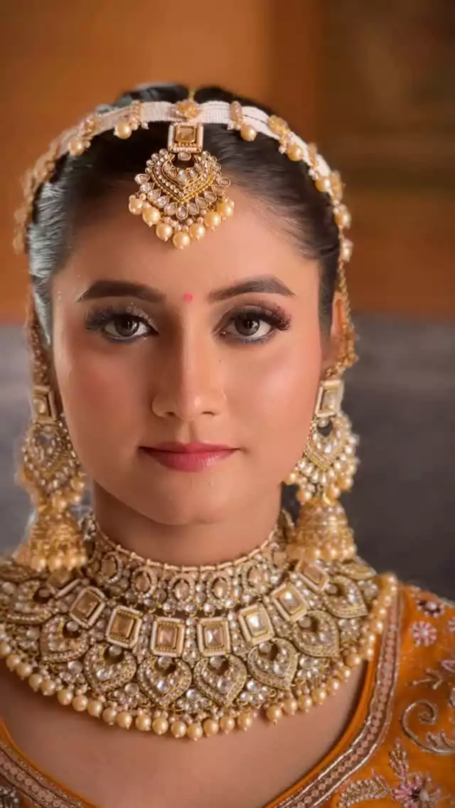 Kiran kaushik makeup studio