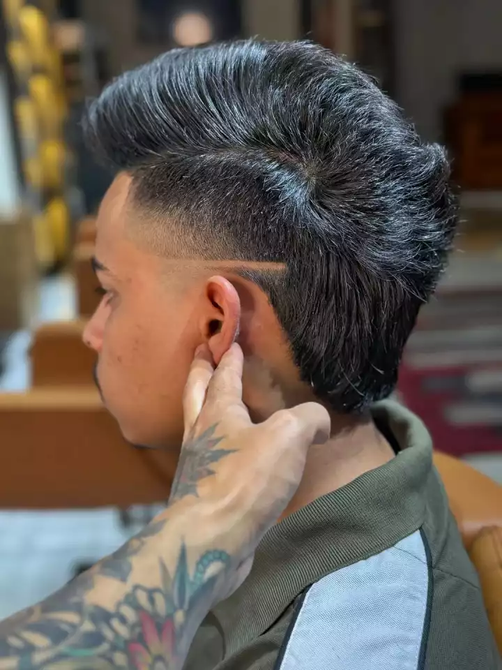 Achyut Hairstylist