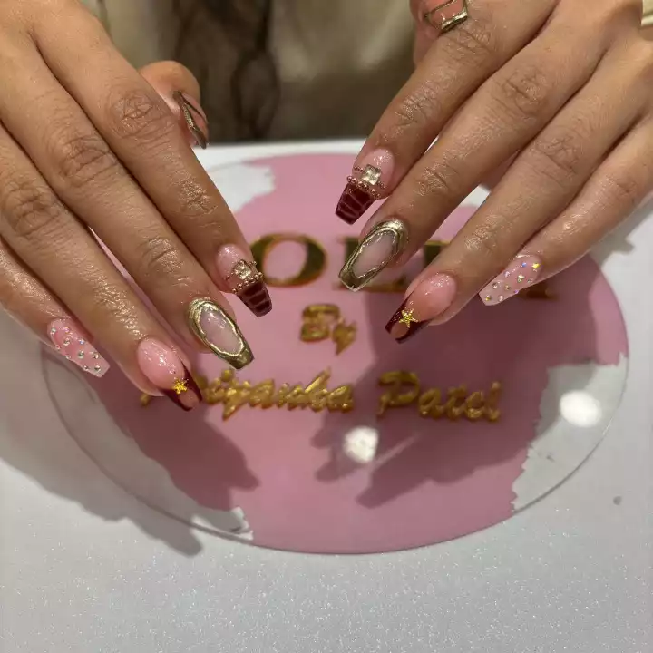 Portfolio image from Violet Nail Studio