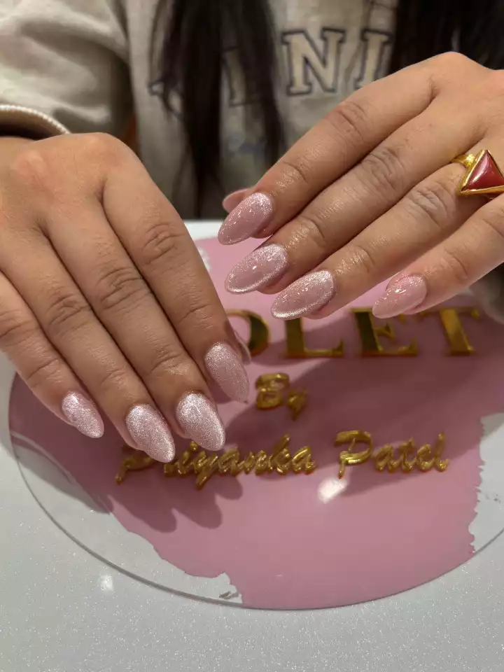 Violet Nail Studio