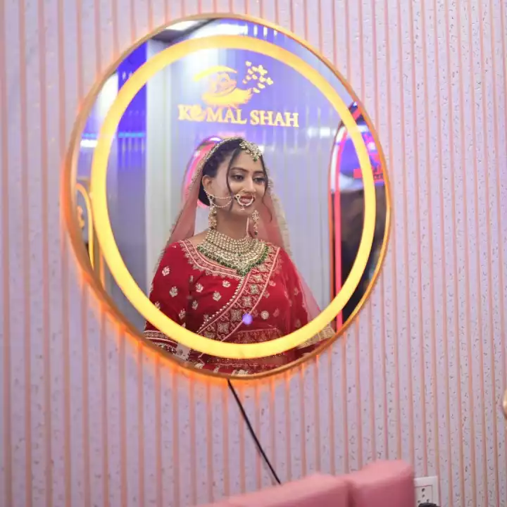 Komal Shah Makeover