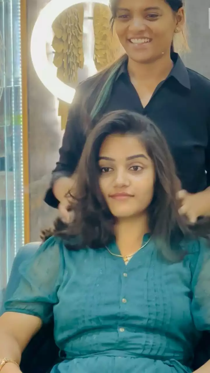 Fashion Forward Unisex Salon