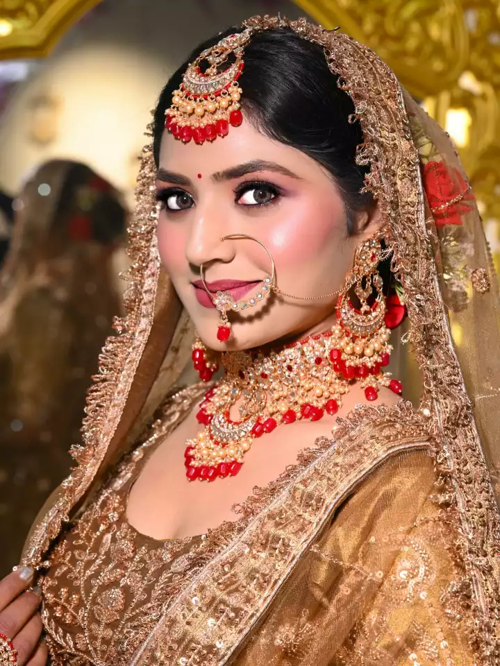 BOLLYWOOD MAKEUP STUDIO