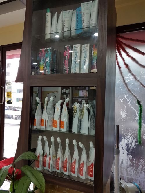 Salon in Kolkata