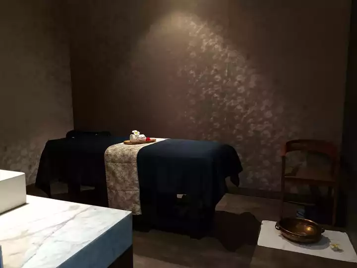 R3 Spa - Mumbai, Radisson MIDC