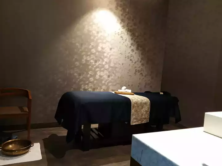 R3 Spa - Mumbai, Radisson MIDC